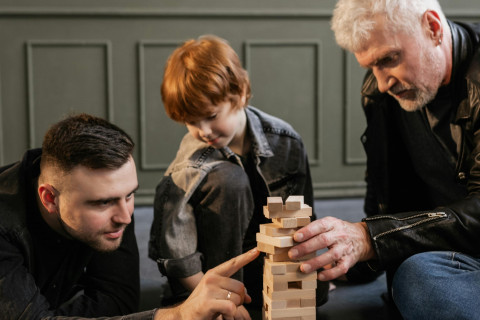 Os anciãos precisam ter mais de um filho?